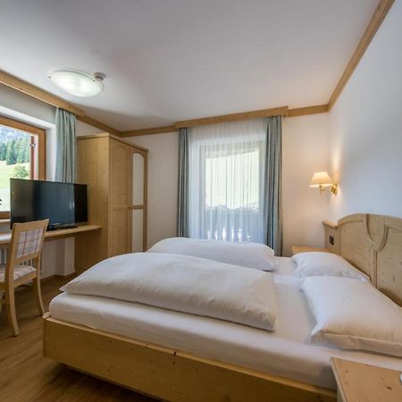 Garni Miriam Hotel La Villa  Exterior photo